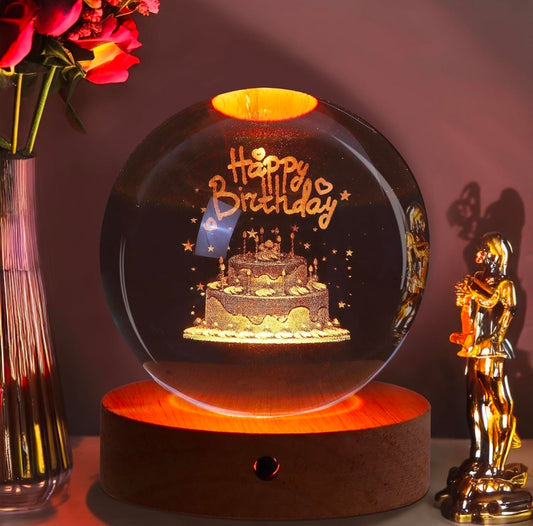 HAPPY BIRTHDAY – Celebration Crystal Globe Night Lamp | 3D Laser‑Etched Cake & Stars, Warm Wood LED Base, Cheerful Gift for Parties, Milestones, and Everyday Joy 🎂✨🎉🌙🎁👑❤️