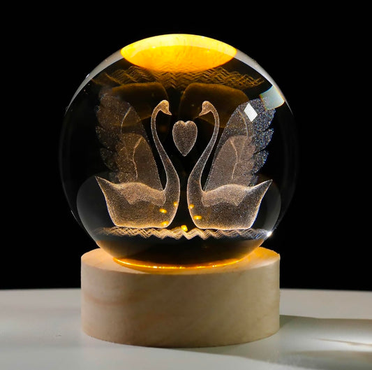 Night Lamp Flamingo – Twin Swans Crystal Globe on Warm Wood LED Base | 3D Laser‑Etched Elegance, Cozy Ambient Light for Bedroom, Desk, and Gifting ✨🦢🦢